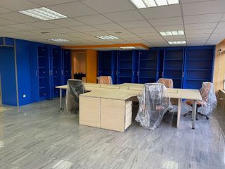 Oficina en alquiler en Os Mallos - San Cristóbal en Coruña (A)