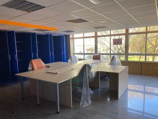 Oficina en alquiler en Os Mallos - San Cristóbal en Coruña (A)