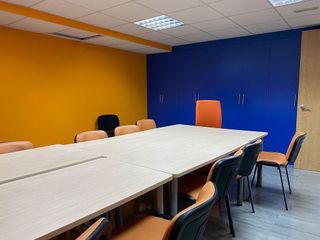 Oficina en alquiler en Os Mallos - San Cristóbal en Coruña (A)