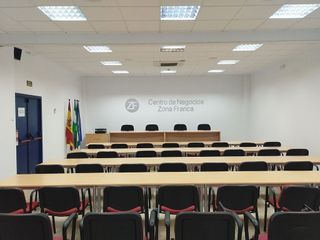 Oficina en alquiler en La Granja-La Colina-Los Pastores en Algeciras