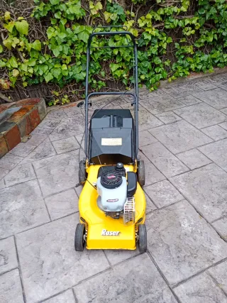 Cortacésped gasolina con tracción