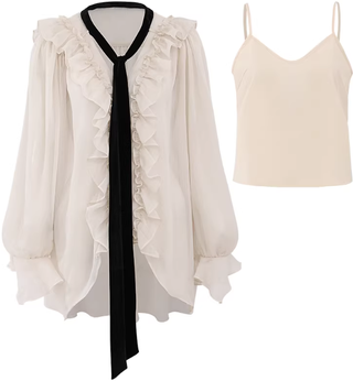 Blusa blanca con top beige