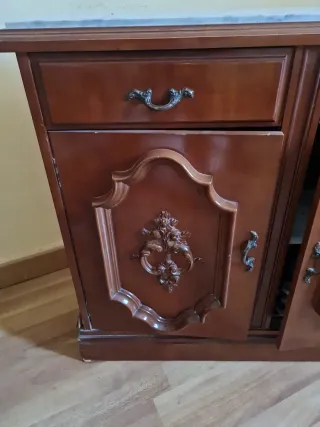 Mueble antiguo madera y mármol