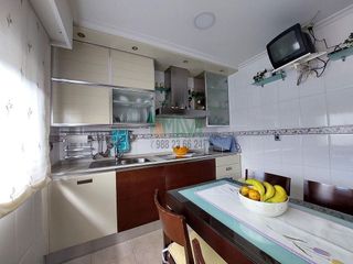 Casa adosada en venta en Centro en Ourense