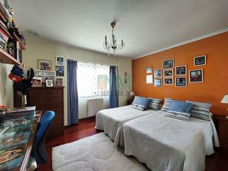 Casa adosada en venta en Centro en Ourense