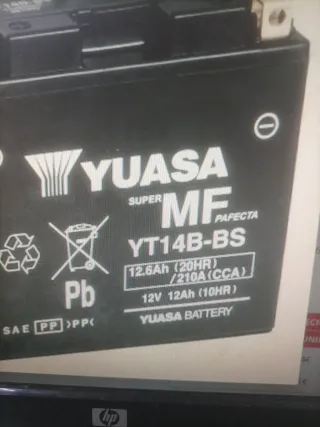 Batería Yuasa YT14B-BS