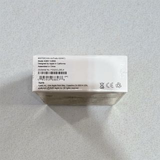 Apple AirPods 4 2024