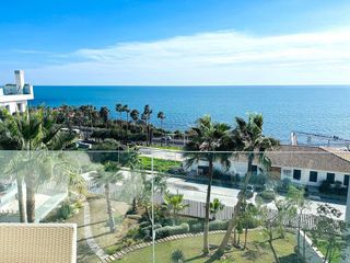 Piso en venta en El Faro de Calaburra - Chaparral en Mijas