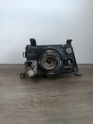 Faro Izquierdo Mitsubishi Montero