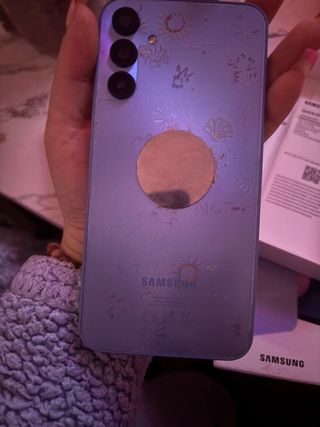 Teléfono móvil azul