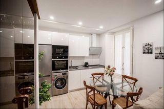 Piso en venta en La Caleta - La Viña en Cádiz