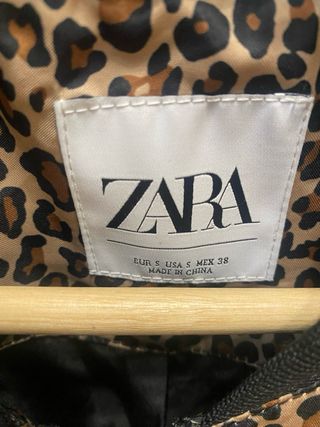 Chaqueta Zara Animal Print