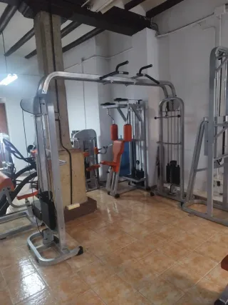 Lote de maquinaria de gimnasio: