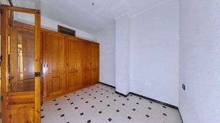 Piso en venta en Mercado en Alicante