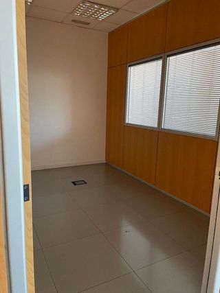 Oficina en alquiler en Coll Favà - Can Magí en Sant Cugat del Vallès