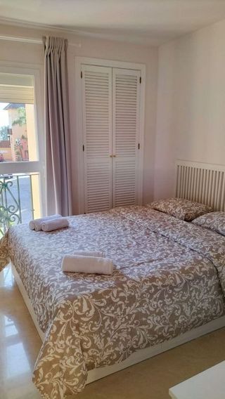 Casa adosada en alquiler en Nueva Andalucía centro en Marbella