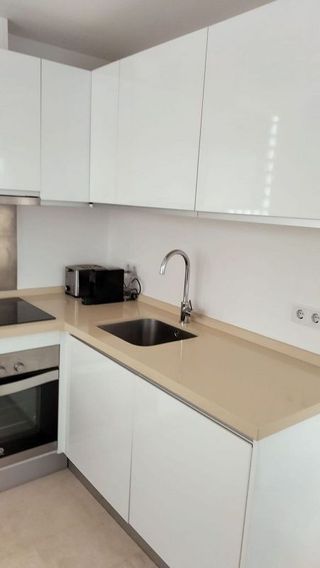 Casa adosada en alquiler en Nueva Andalucía centro en Marbella