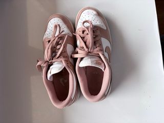 Nike Dunk Low Rosa y Blancas
