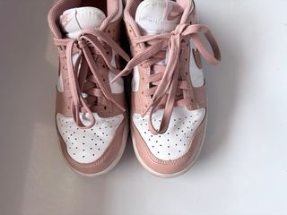 Nike Dunk Low Rosa y Blancas