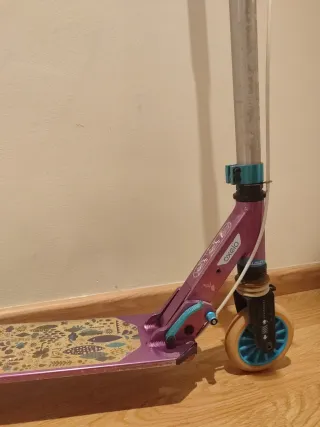 Patinete Oxelo Morado con Freno en Manillar