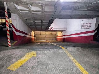 Garaje en venta en Centre en Hospitalet de Llobregat, L´
