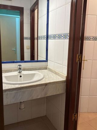 Local comercial en alquiler en Centro en Gijón