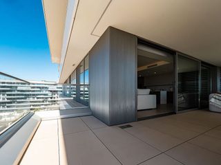 Piso en alquiler en Parque Mediterráneo - Santa Paula en Málaga