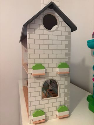 Casa de muñecas madera impecable