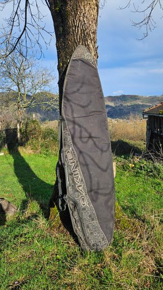 Tabla de surf Full & Cas, Surfboard