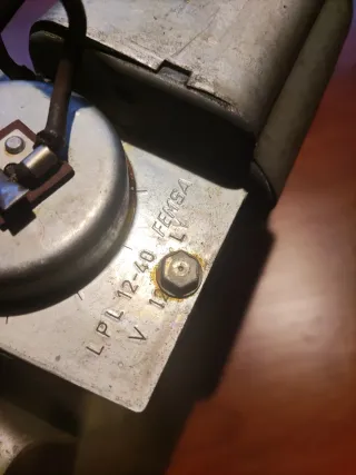 Motor limpiaparabrisas Seat 850 con varillas