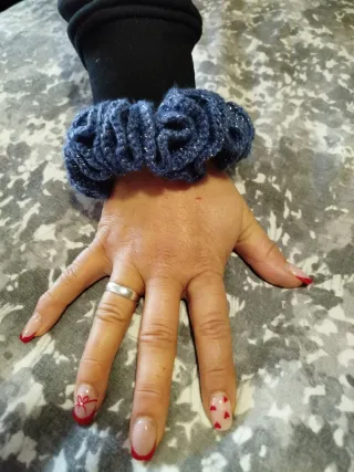 Coleteros hechos a mano morado y azul