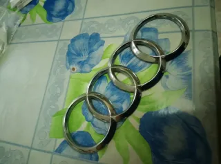 Emblema Audi Aros Cromados