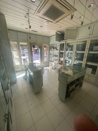 Local comercial en alquiler en Centre en Castelldefels