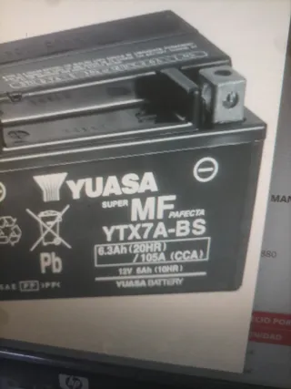 Batería Yuasa YTX7A-BS