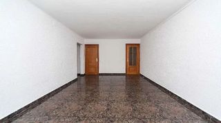 Piso en venta en Fondo en Santa Coloma de Gramanet