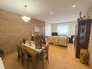 Chalet en venta en Vallirana