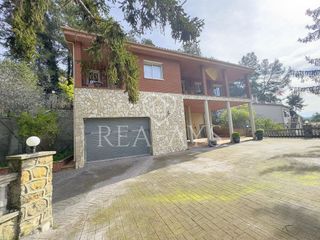 Chalet en venta en Vallirana