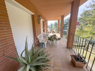 Chalet en venta en Vallirana
