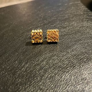 Pendientes Loewe Dorados