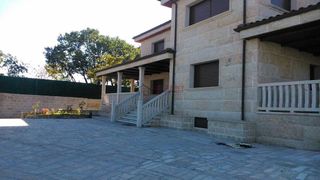 Chalet en venta en San Cibrao das Viñas