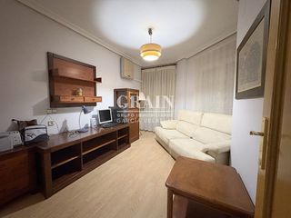 Casa adosada en venta en Santa Cruz - Industria - Polígono Campollano en Albacete