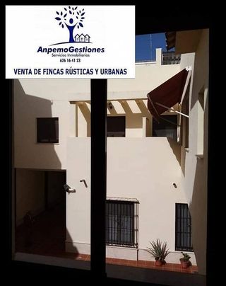 Casa adosada en venta en Palma del Río