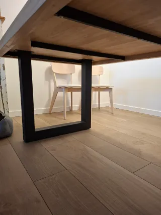 Mesa de comedor madera y metal