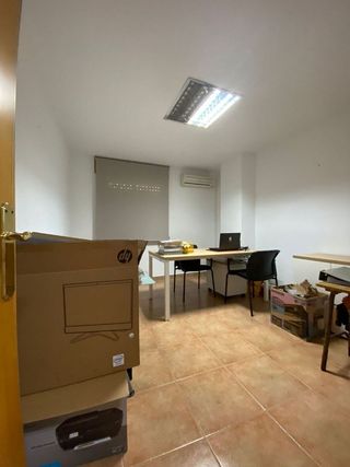 Oficina en venta en Zona Puerto Deportivo en Fuengirola