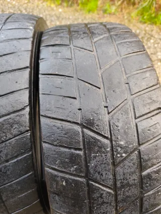 Slicks 17 "hankook  mojado