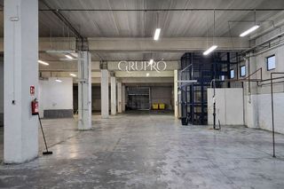 Nave industrial en venta en Lavadores en Vigo