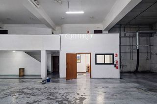 Nave industrial en venta en Lavadores en Vigo