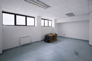 Nave industrial en venta en Lavadores en Vigo