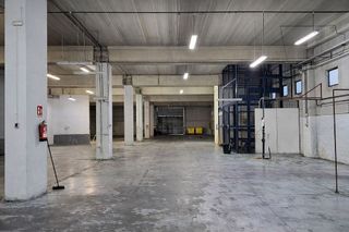 Nave industrial en venta en Lavadores en Vigo