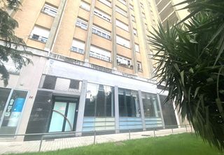 Local comercial en venta en Barañain